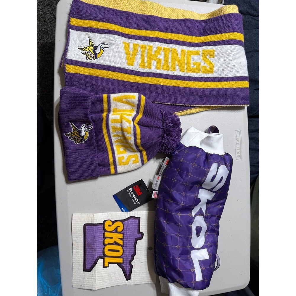 Minnesota Viking bundle (hand, warmer, hat, scarf, scrubber)